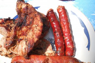 Carne la gratar