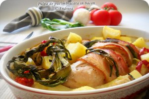 Pulpa de pui imbracata in bacon