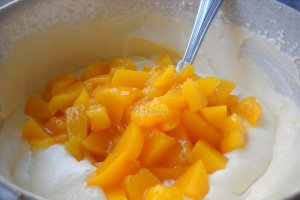 Prajitura cu mascarpone si caise