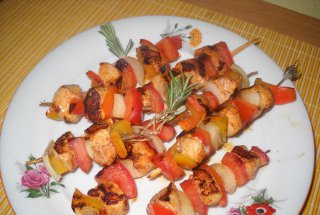 Frigarui cu pui si legume