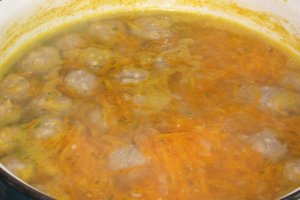 Ciorbita de perisoare cu bors