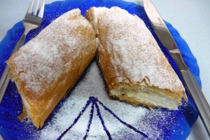 Strudel cu branza dulce