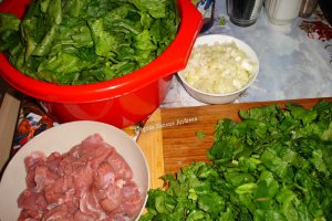 Vitel cu spanac in oala de lut