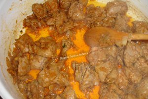 Vitel cu spanac in oala de lut