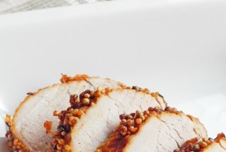 Muschiulet de porc in crusta de condimente
