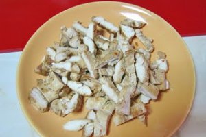 Salata Caesar cu pui