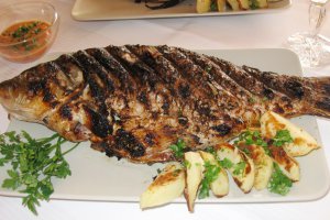 Crapcean la gratar special pentru Bunica