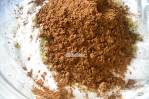 Cozonac cu nuca,cacao si rahat