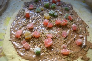 Cozonac cu nuca,cacao si rahat