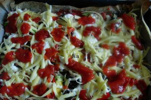 Pizza cu blat din paine