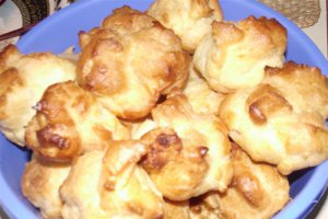 Gogosele cu crema de vanilie