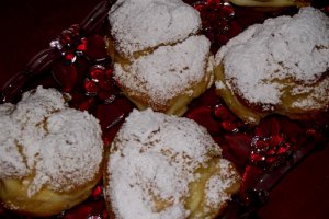 Gogosele cu crema de vanilie
