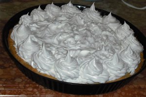 Tarta cu crema de lamaie si bezea