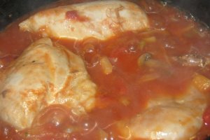 Pui cu legume ,ciuperci si galustele