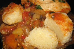 Pui cu legume ,ciuperci si galustele
