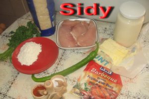 Pui cu sos curry si garnitura de orez