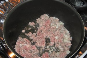 "Sambusek" cu carne-specific arabesti