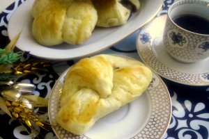 Croissante cu finetti din aluat foietaj ultrarapid