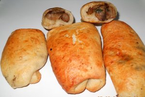 pateuri cu ciuperci