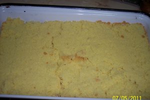 Pandispan cu crema de branza si mure
