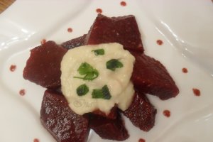 Salata de sfecla rosie cu hrean