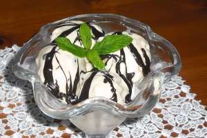 Inghetata de menta cu picaturi de ciocolata