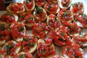 Bruschetta con pomodoro e aglio selvatico