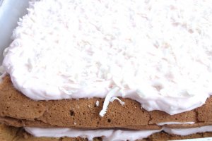 Foi de pandispan  cu crema de mascarpone si Angelli