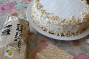 Tort cu capsuni (pentru mine)
