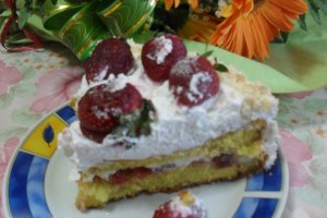 Tort cu capsuni (pentru mine)