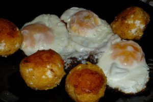Bulete de mamaliguta cu branza