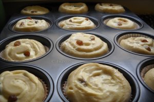 Muffins cu branza si stafide