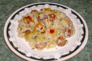 Pilaf cu carnati
