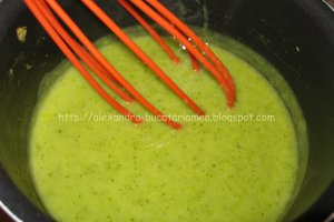 Supă cremă de broccoli