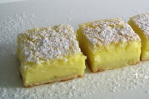 Cremsnit cu ciocolata alba