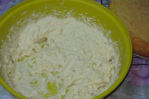 Tort cu crema de lamaie