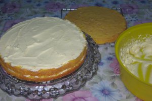 Tort cu crema de lamaie