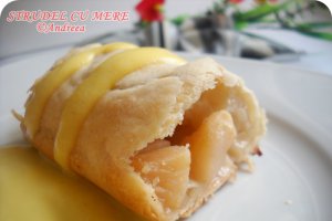 Strudel cu mere