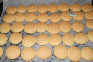 Fursecuri cu nutella si dulceata de capsuni