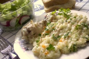 Pilaf cu pui la tuci