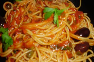 Spaghetti integrale alla puttanesca