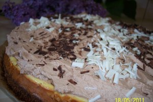 Cheesecake triplu ciocolatos