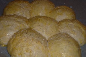 Chifle floare cu susan si mac