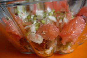 Salata din flori de salcam