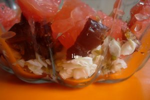 Salata din flori de salcam