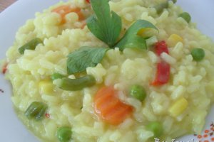 Pilaf cu legume si sofran