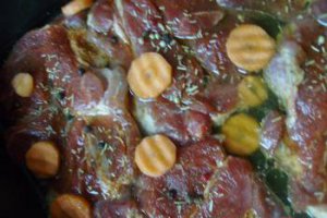 Sos vanatoresc cu ceafa de porc