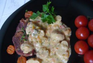 Sos vanatoresc cu ceafa de porc