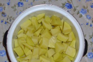 Piure de cartofi cu pui la cuptor