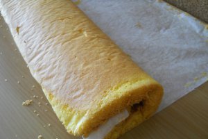 Banana roll cake